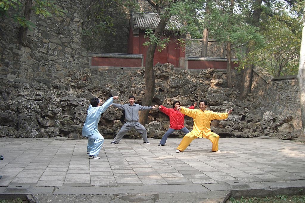 Practicando Tai chi. Foto: Ppfctdayelise (licencia CC)