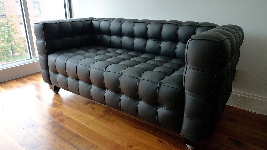 Kubus_sofa-Wikidapit